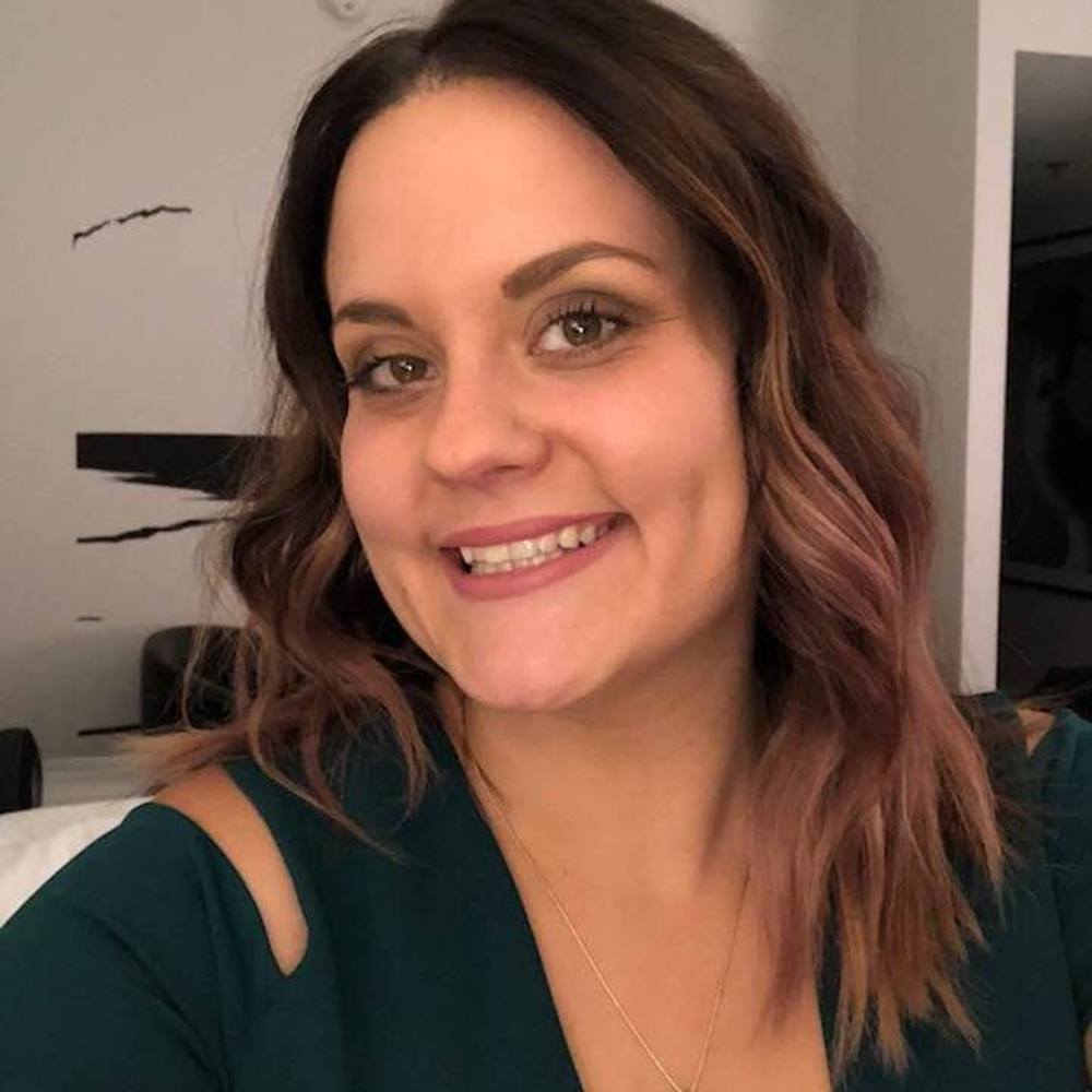 Meet your Posher, Adrianna